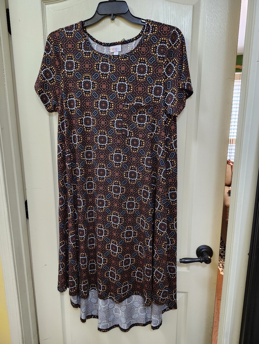 LuLaRoe Carly Short-sleeve Swing Dress